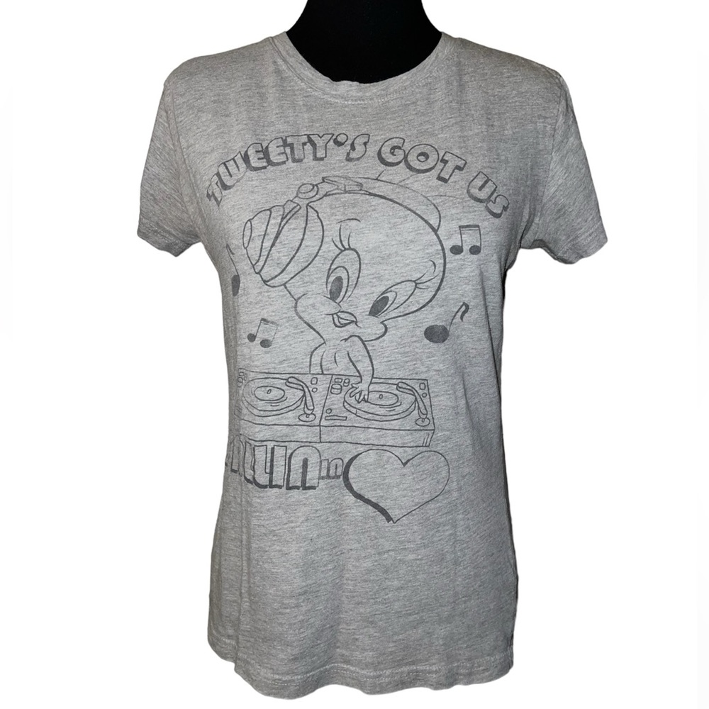 Looney Tunes Tweetie Got Us Tee🌵🦎